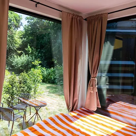 Luxury Design Tiny House Entlang Der Suedlichen Weinstrasse