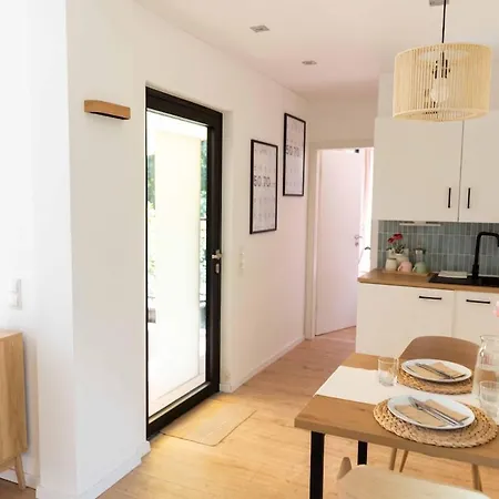Luxury Design Tiny House Entlang Der Suedlichen Weinstrasse