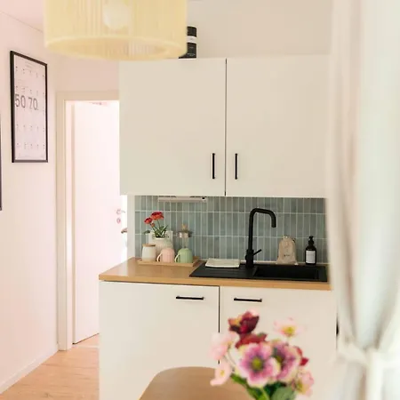 Luxury Design Tiny House Entlang Der Suedlichen Weinstrasse