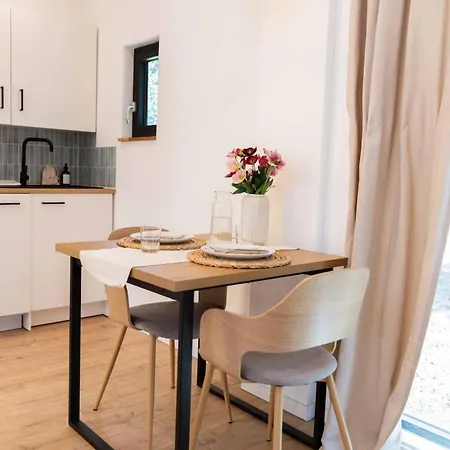 Luxury Design Tiny House Entlang Der Suedlichen Weinstrasse Vakantiehuis *