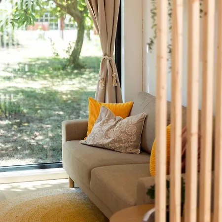 Luxury Design Tiny House Entlang Der Suedlichen Weinstrasse Casa de Férias *